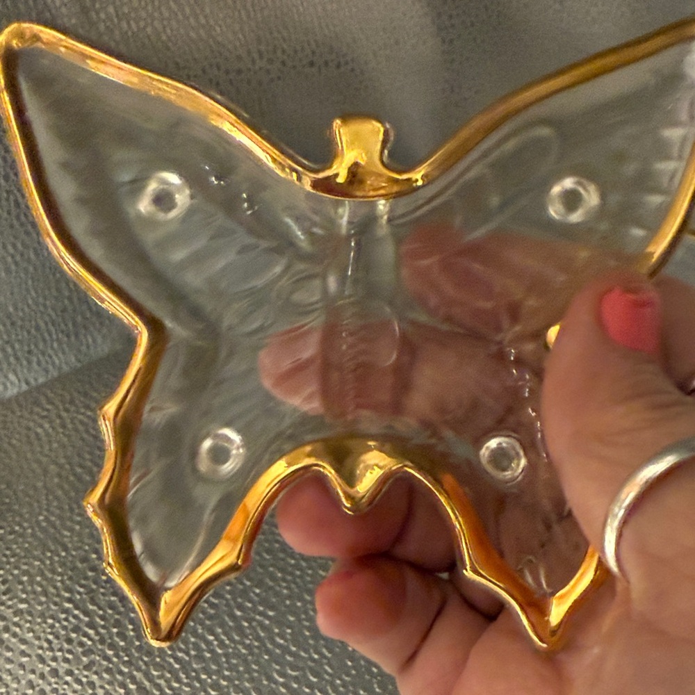 Vintage Jeanette Glass Butterfly shaped trinket dishes with gold painted trim - Picture 8 of 16